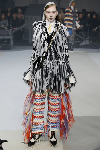 Look 34